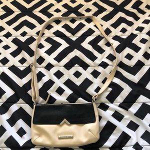 A Nine West Hand bag